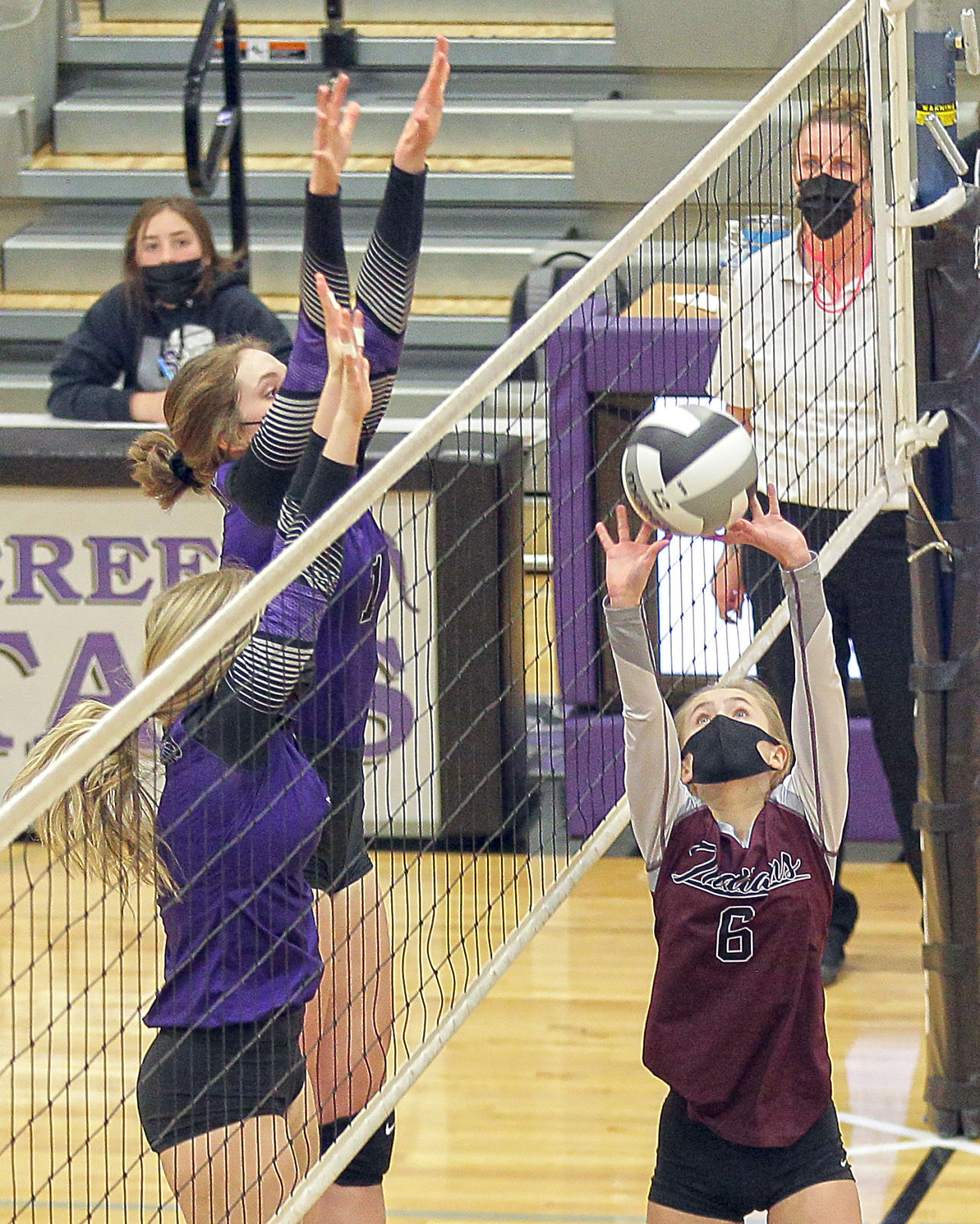 Elko at Spring Creek Volleyball 17.jpg